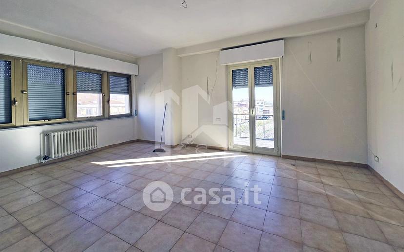 Quadrilocale in Via Abruzzi — foto 11 di 25