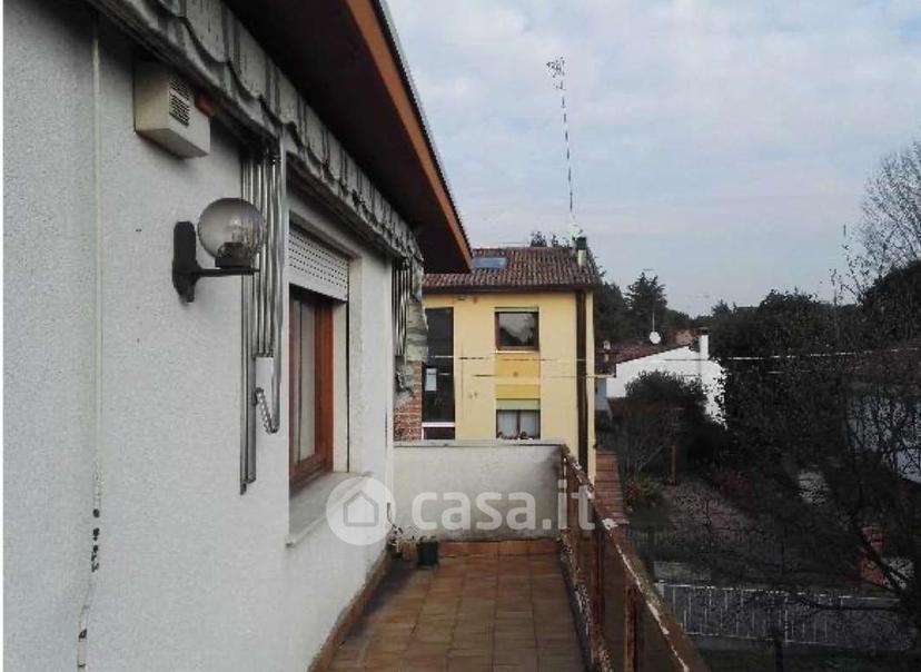 Appartamento in Via Rosa Zalivani — foto 2 di 24