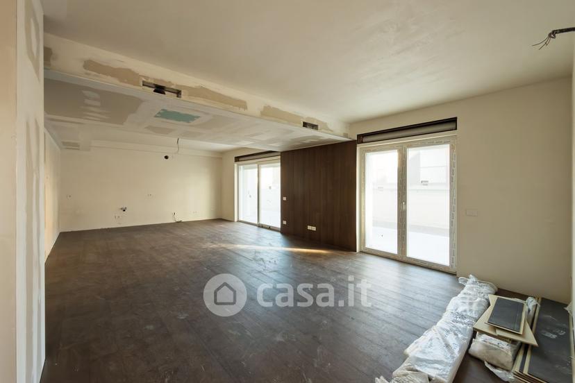 Quadrilocale in Via Michele Berloco 44 — foto 39 di 47