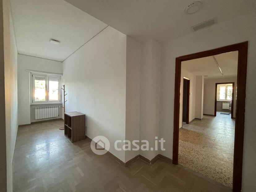 Stanza in Via Torre San Biele — foto 19 di 38