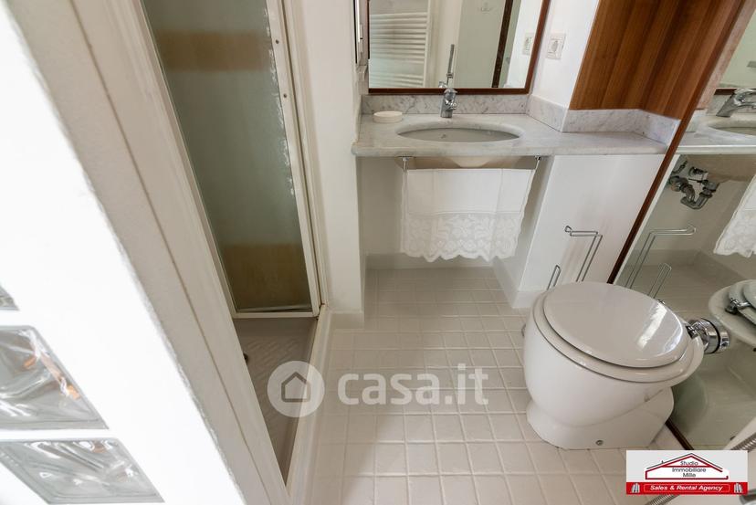 Trilocale in Via Giovanni Boccaccio — foto 10 di 40