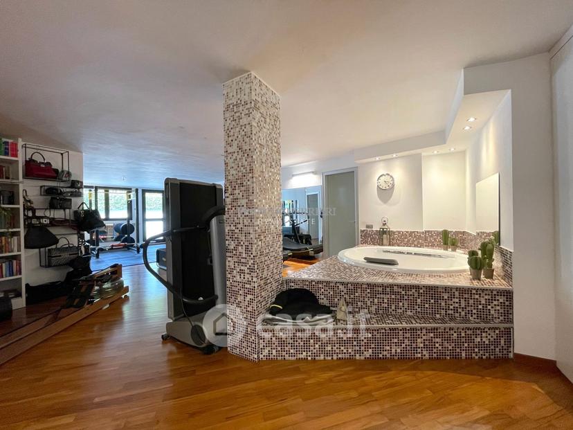 Villa in Via Alcide de Gasperi — foto 8 di 38