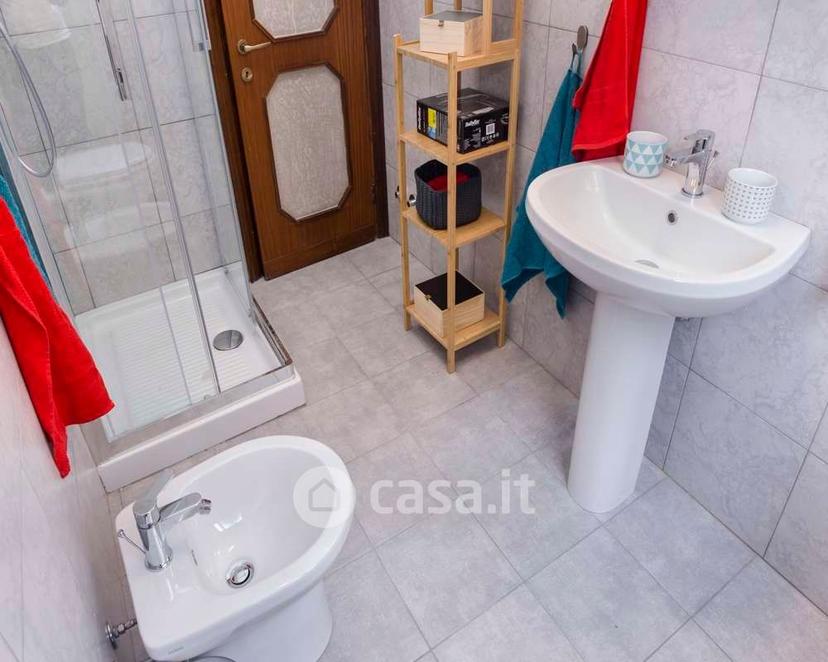 Stanza in Viale Giovanni Vicini 20
