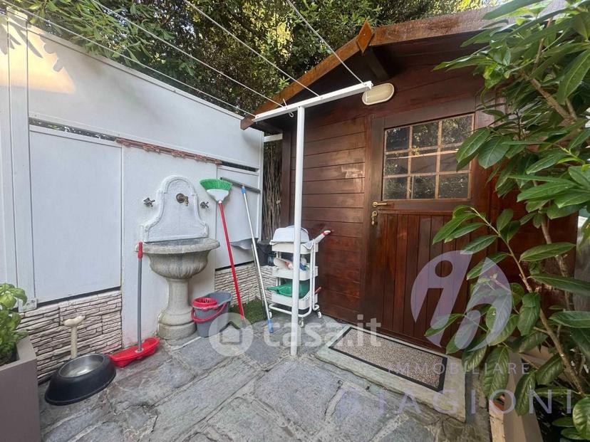 Villa in Via Vincenzo Bellini 5 — foto 17 di 28