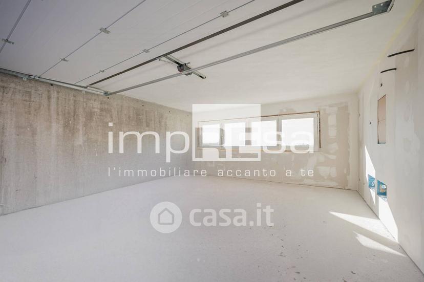 Villa in Via Giambellino — foto 29 di 44