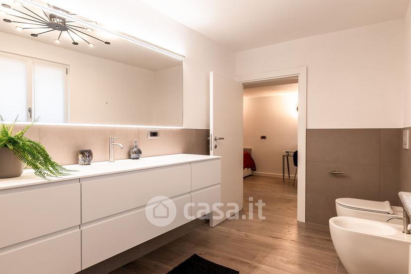 Trilocale in Via Martiri della Libertà 1 — foto 17 di 28