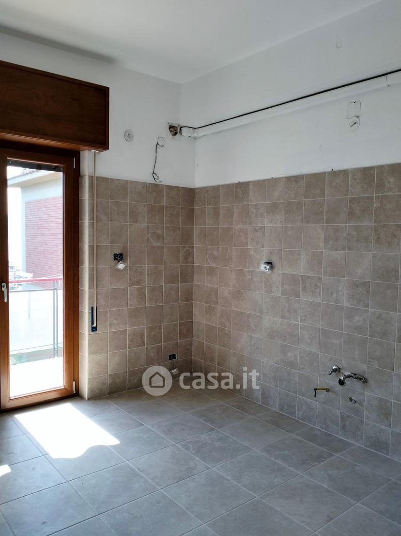Quadrilocale in Via Villini Svizzeri — foto 18 di 34