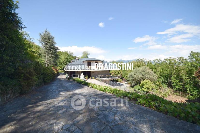 Villa in Via Per Calogna — foto 2 di 16