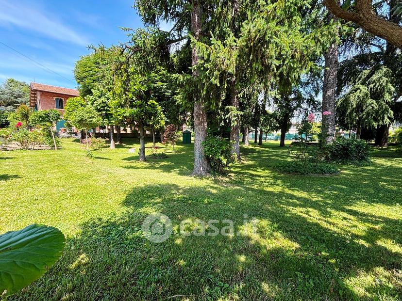 Villa in Via Modena — foto 34 di 45