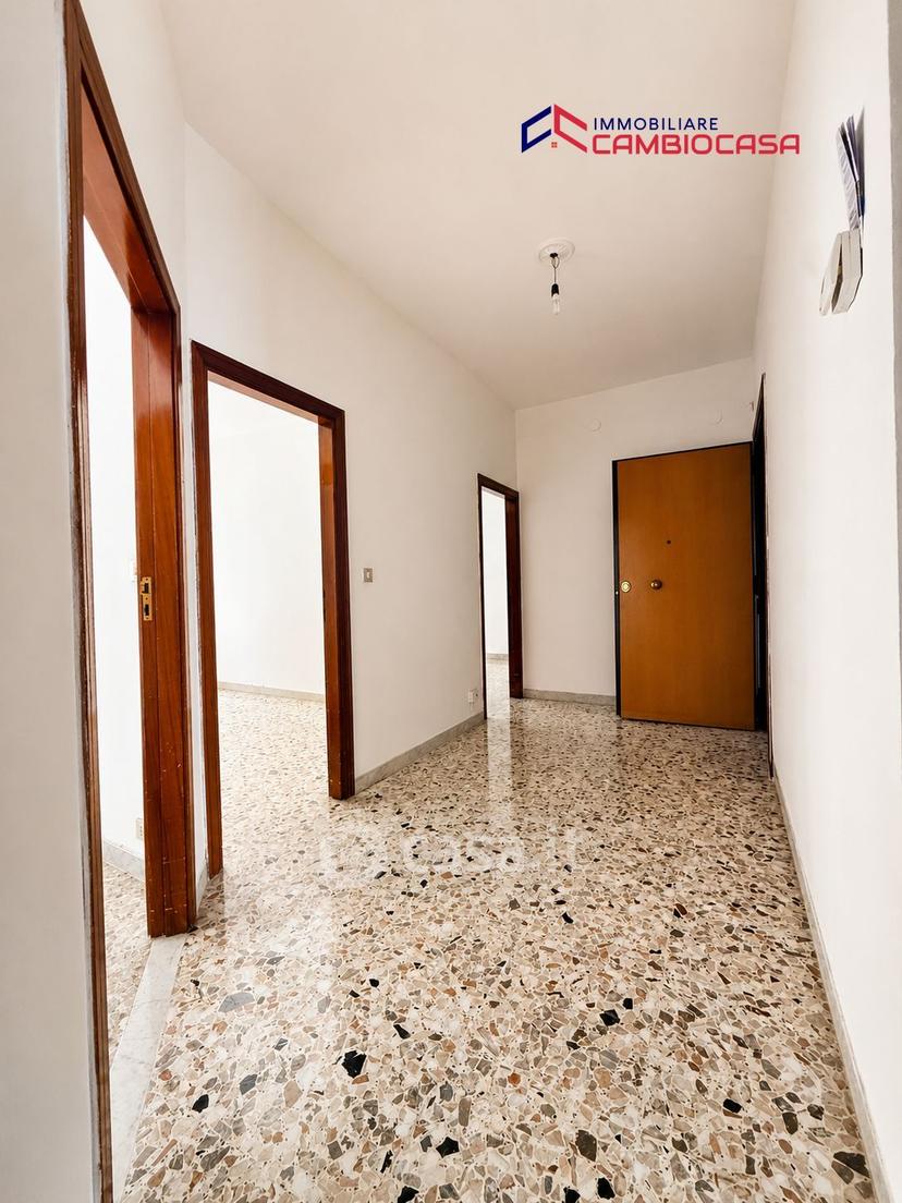Trilocale in Via Emilia 59 — foto 4 di 16