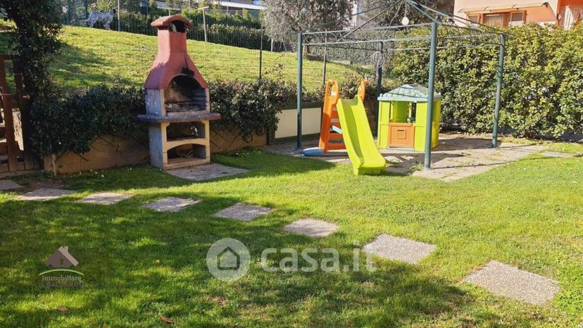 Villa in Via di Montecarlo 5 — foto 18 di 23