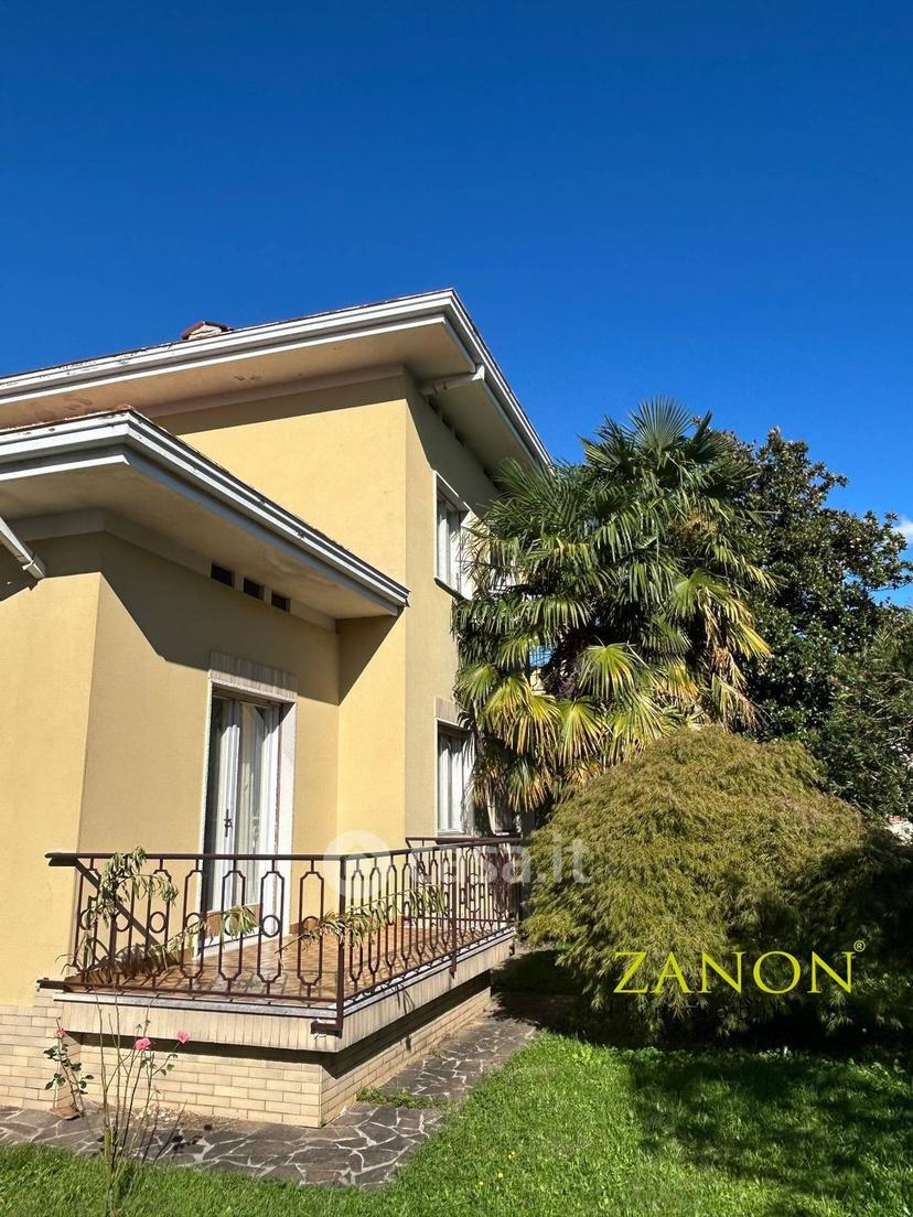 Villa in Via Concordia 8 — foto 8 di 46