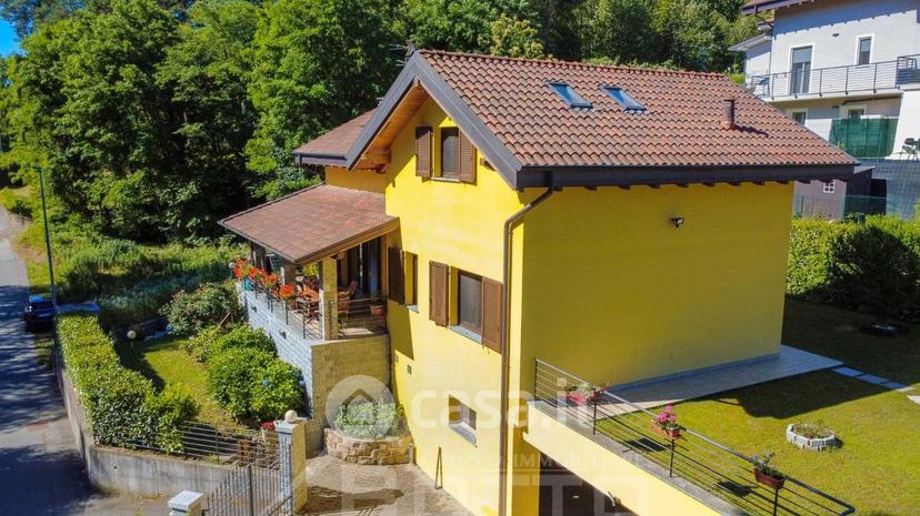 Villa in Via dei Boschi 12 — foto 16 di 37