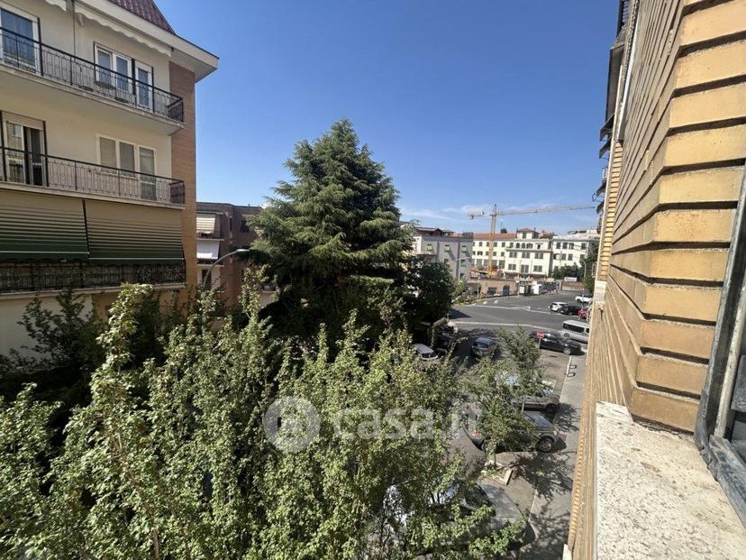 Trilocale in Via Montello 17 — foto 15 di 20
