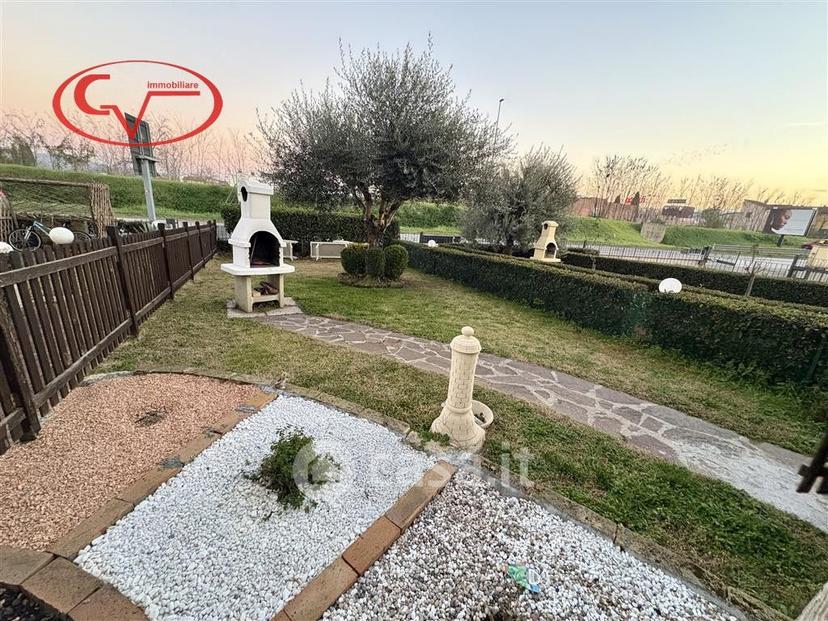 Trilocale in Via Brunetto Latini — foto 23 di 31