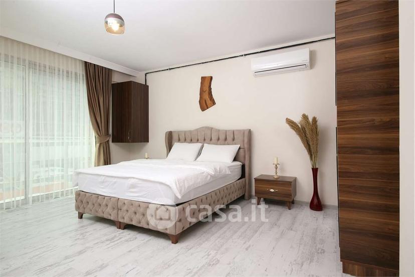 Villa in Via V. Emanuele III — foto 4 di 14
