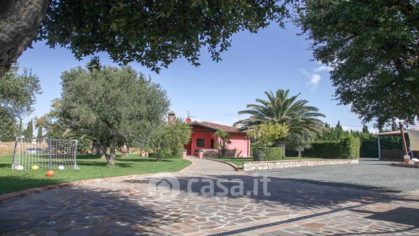 Villa in Via Pisa 23 — foto 3 di 32