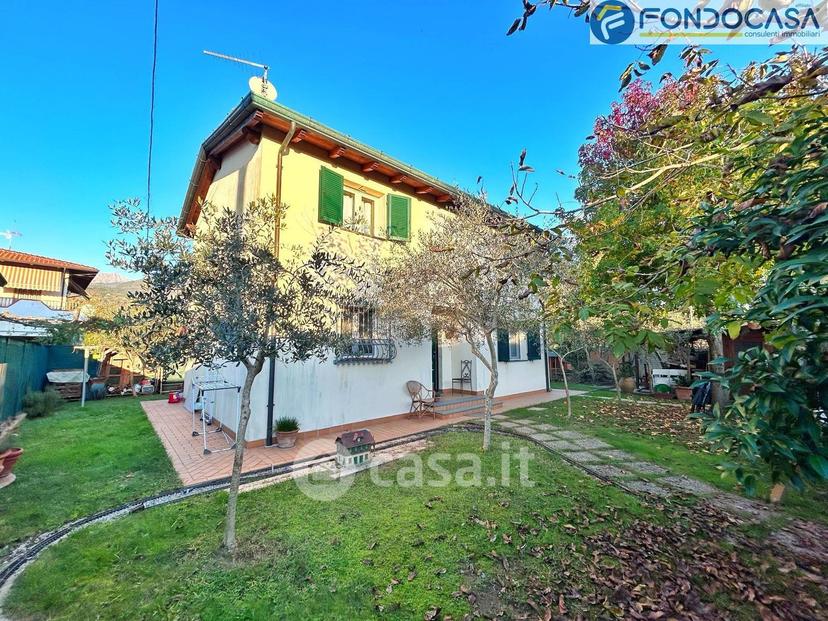 Villa in Via Bregoscia — foto 37 di 46