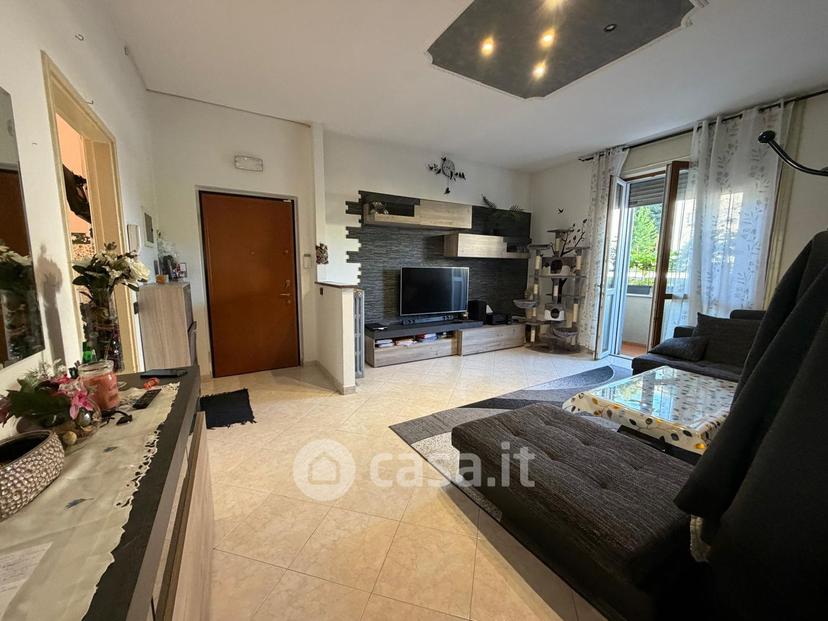 Quadrilocale in Via Rovereto 13 — foto 4 di 30