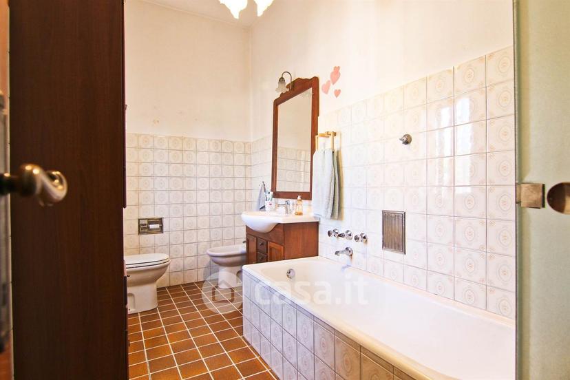Villa in Via Alessandro Tadino 3 — foto 13 di 52