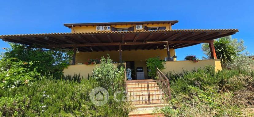 Villa in Via Salto d'Angiò — foto 13 di 25
