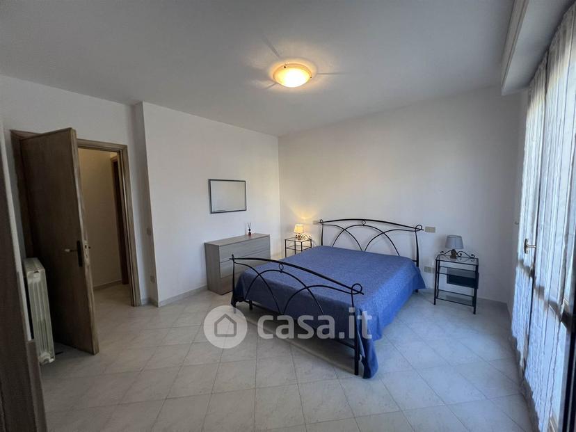 Trilocale in Via Aldo Moro — foto 19 di 33