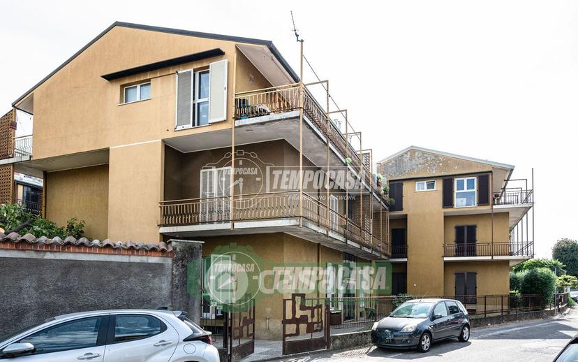 Trilocale in Via Ottaviano C. Augusto 7 — foto 15 di 25