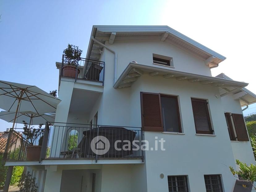 Villa in Via Saletto — foto 17 di 20