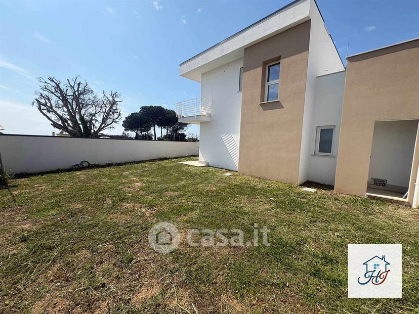 Villa in Via Maria Grazia — foto 14 di 36