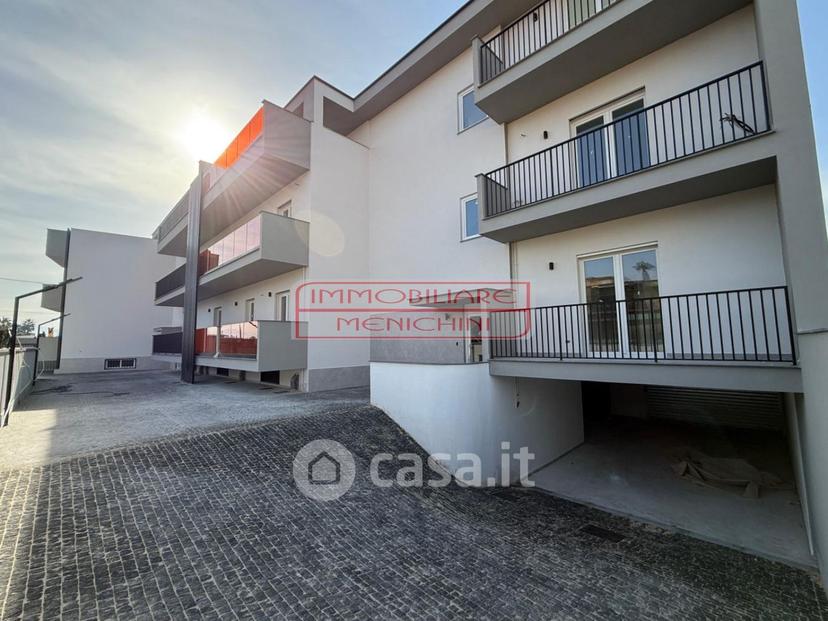 Trilocale in Via Camillo Benso Cavour — foto 36 di 75