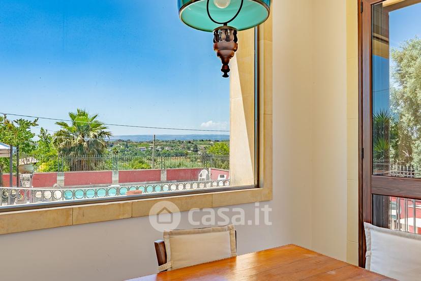 Villa in Via Agamennone 2 — foto 92 di 93