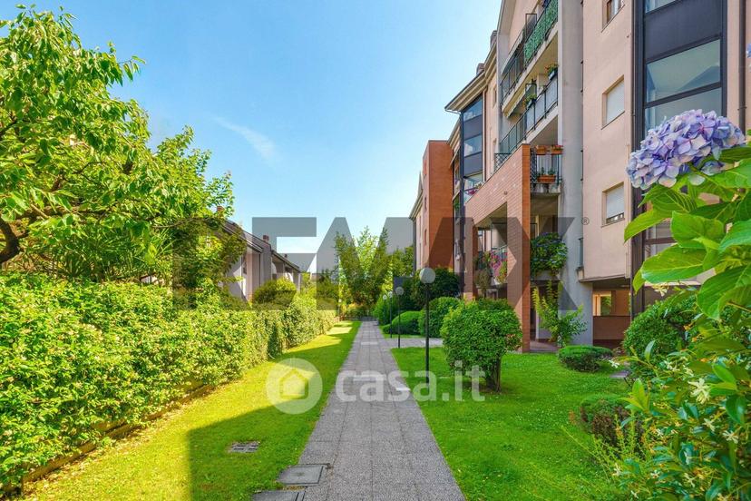 Trilocale in Via Savona 9 — foto 12 di 23