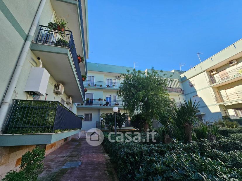 Quadrilocale in Via Gaetano Donizetti 14 — foto 25 di 29