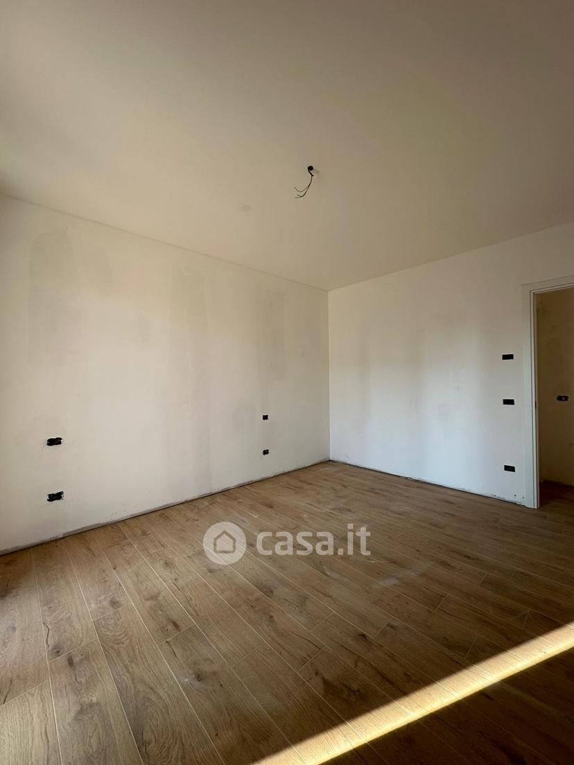 Trilocale in Via Ernest Hemingway — foto 11 di 29