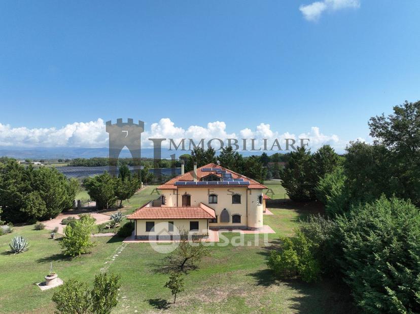 Villa in Via Vitellino — foto 25 di 42