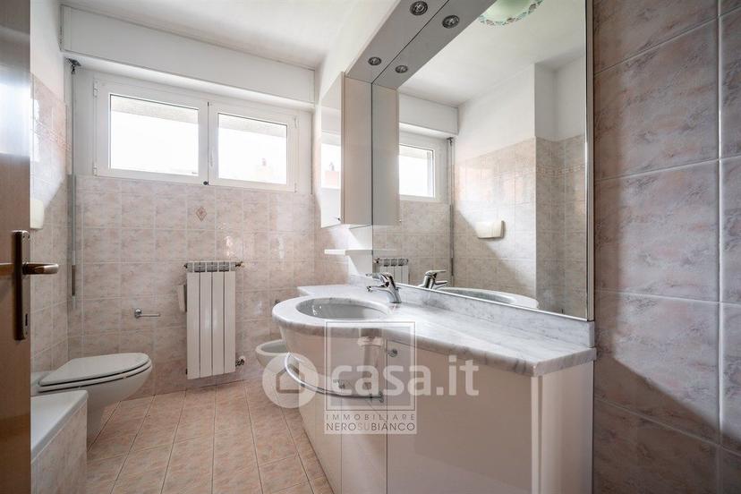 Trilocale in Viale Montegrappa — foto 2 di 39