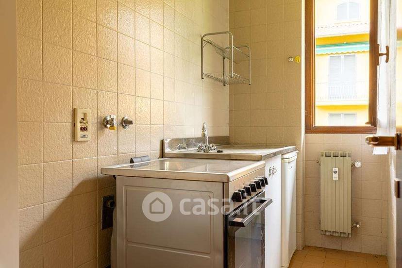 Trilocale in Via Statale 2572 — foto 15 di 21