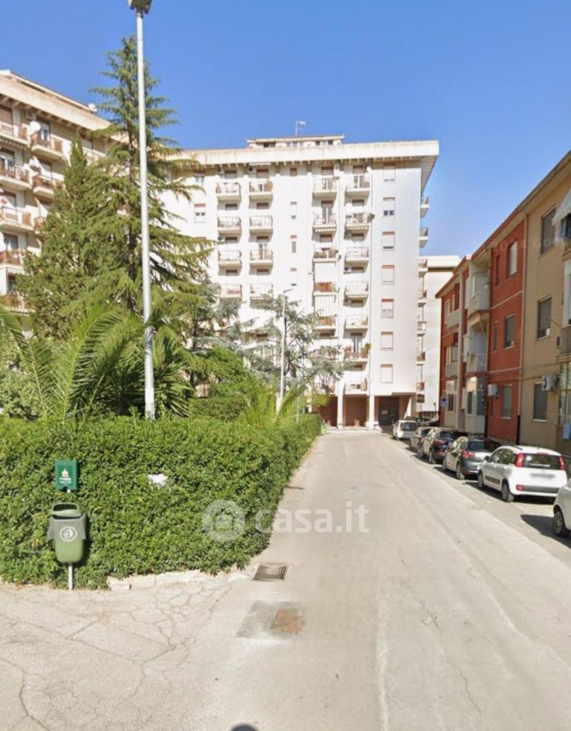 Trilocale in Via Leonida Bissolati 27 — foto 12 di 16