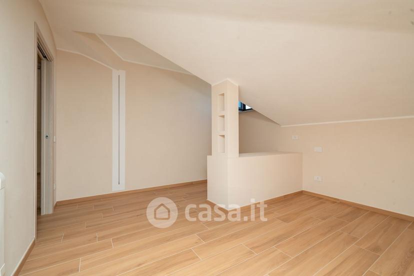 Trilocale in Viale Stazione 22 — foto 3 di 24