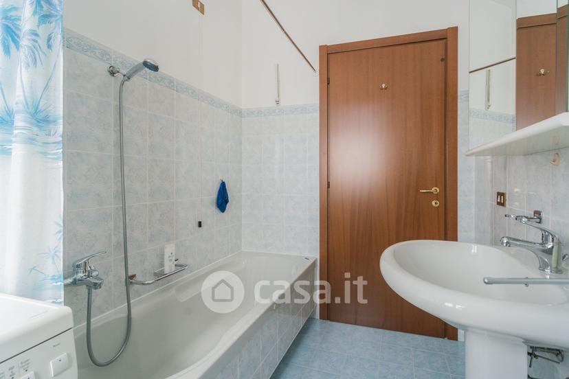 Trilocale in Via Giacomo Leopardi 12 — foto 44 di 56