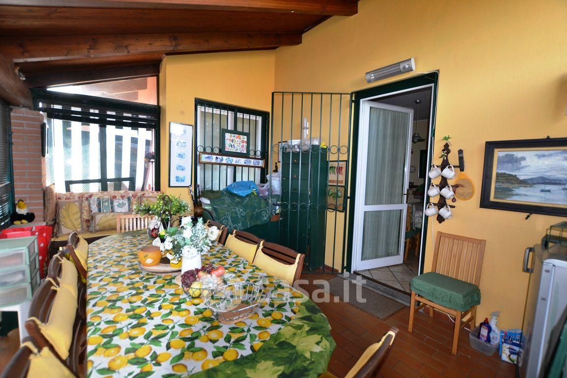 Villa in Via Roma 11