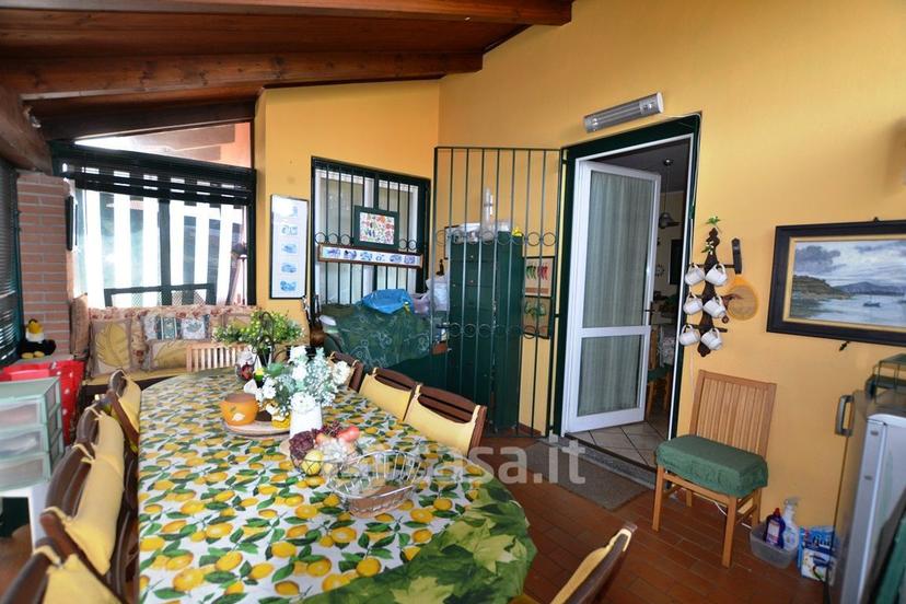 Villa in Via Roma 11