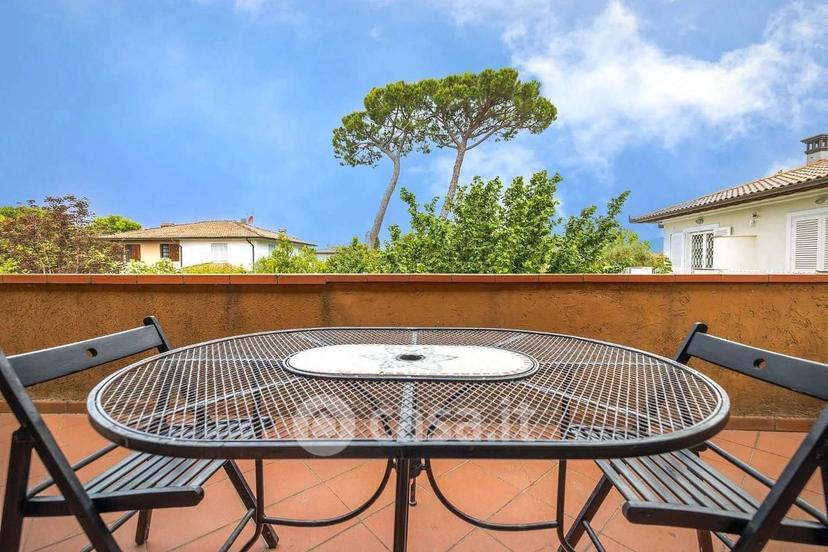 Villa in Via Flli Cervi — foto 17 di 22