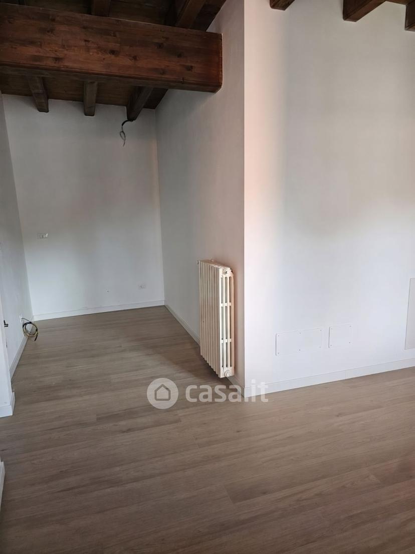 Trilocale in Via Duca d'Aosta — foto 15 di 16