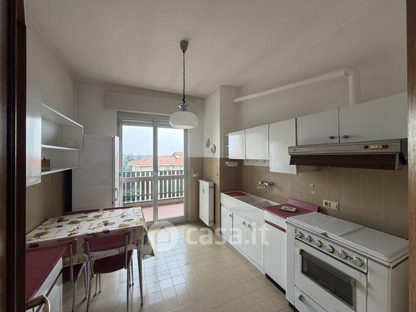 Trilocale in Via Enrico Toti 37 — foto 23 di 24