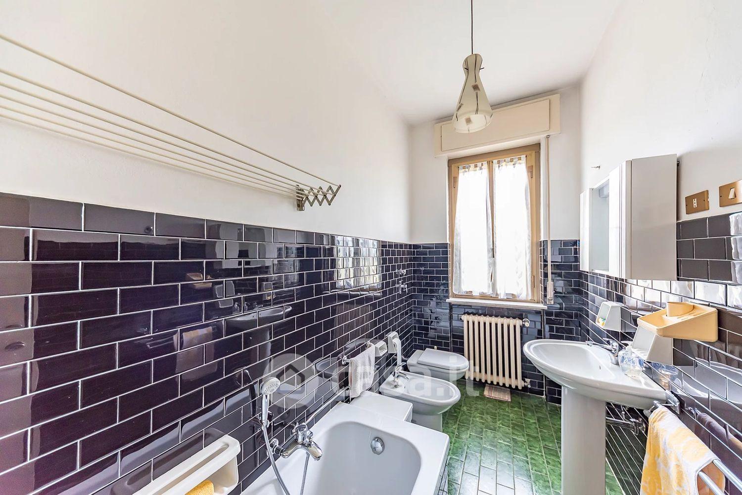 Villa in Via Monte Nevoso 10