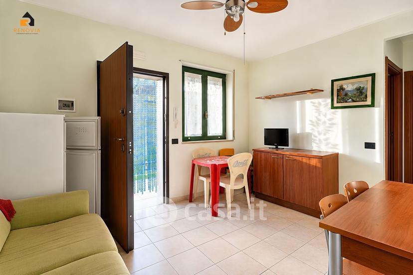 Trilocale in Via Mar Tirreno 186 — foto 27 di 29