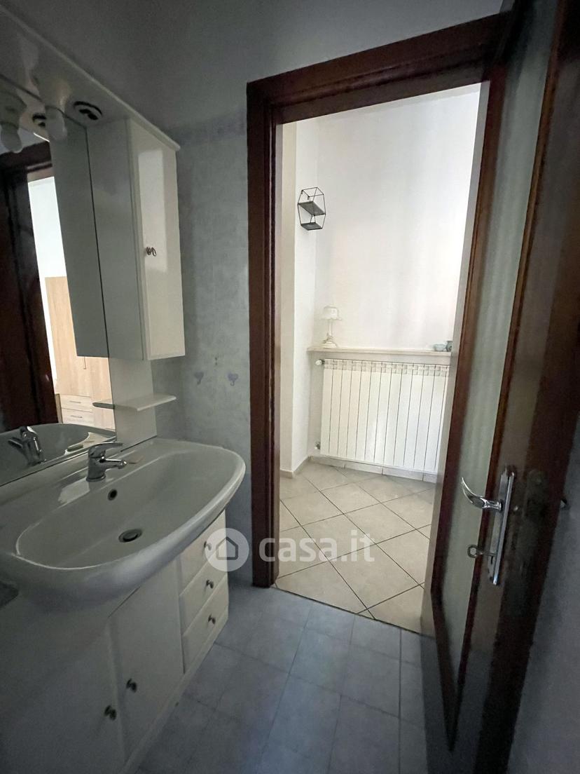 Monolocale in Via Cernaia — foto 11 di 22