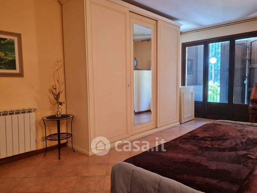 Appartamento in Via Mombello — foto 22 di 28