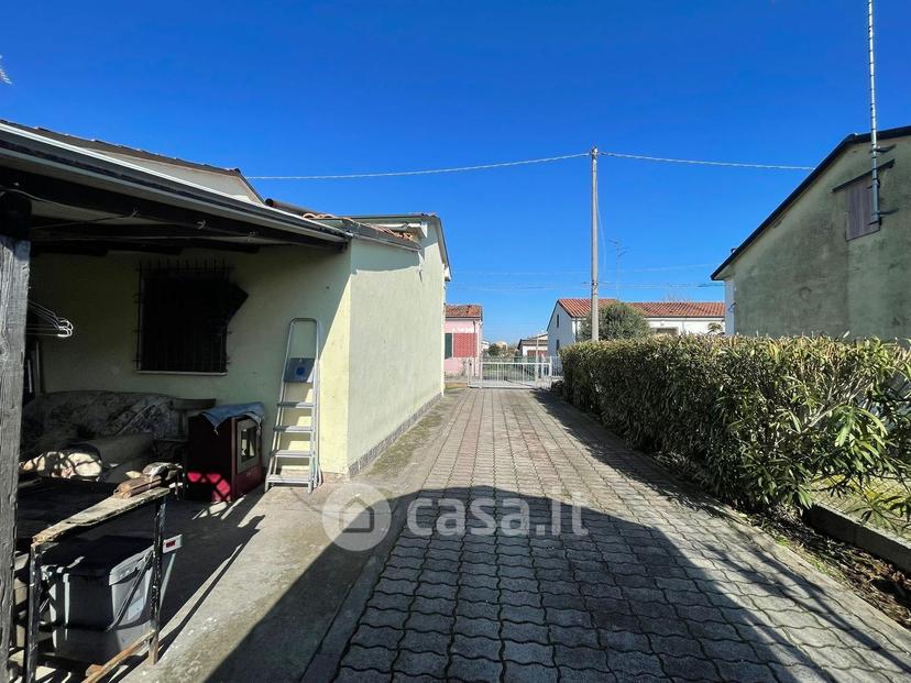 Casa indipendente in Via del Risorgimento 42 — foto 39 di 41